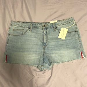 Universal Thread High-Rise Shorts